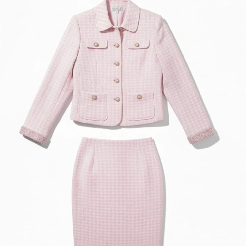 St. John Collection By Marie Gray Pink Checked Gingham Look Skirt 10 MSRP $499 - Picture 2 of 2